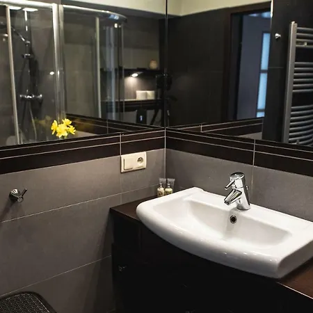 Sunny 63m2 Apt. City Center *